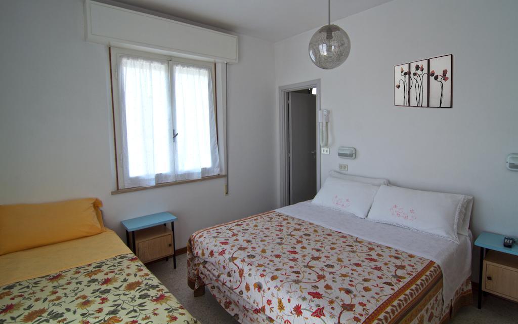 Hotel Villa Tua Riccione Pokój zdjęcie