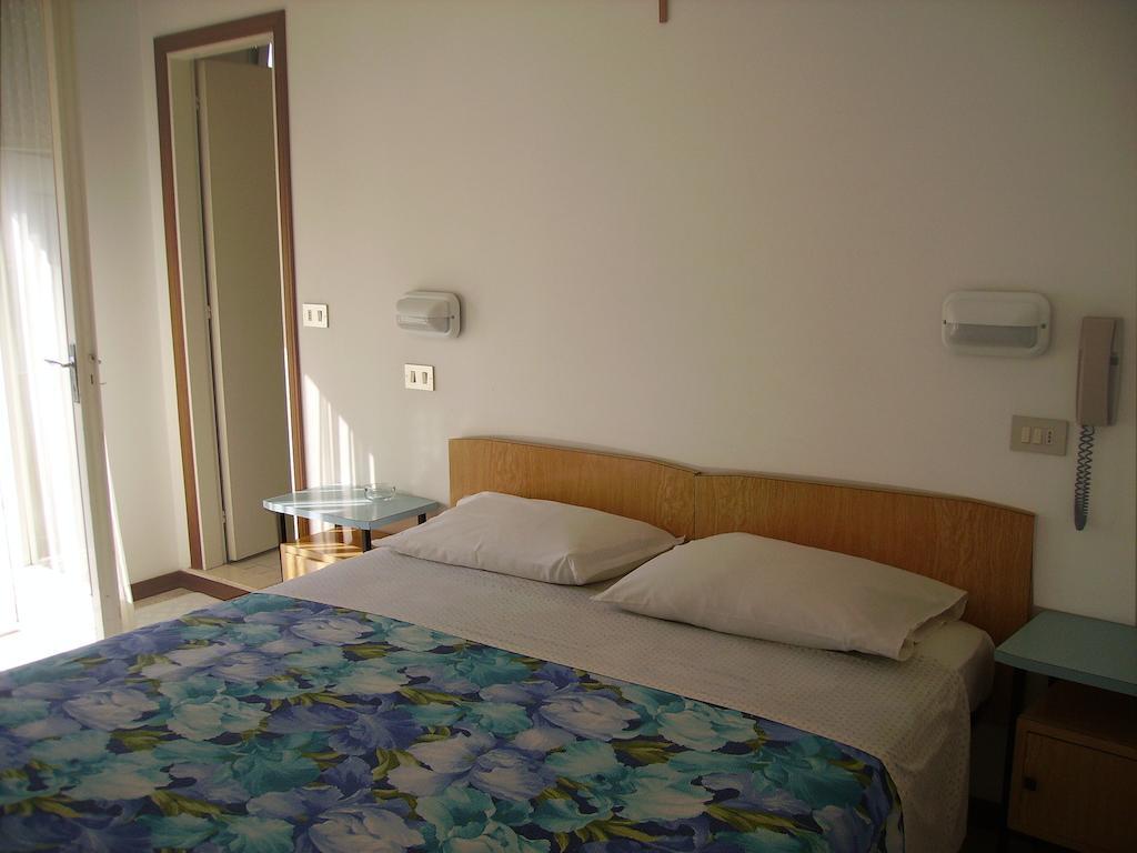 Hotel Villa Tua Riccione Pokój zdjęcie